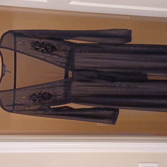 KILLSTAR WIDOWS TEARS ROBE XXL SHEER MESH DRAWSTRING WAIST SACRED HEART ON CHEST - Picture 7 of 17